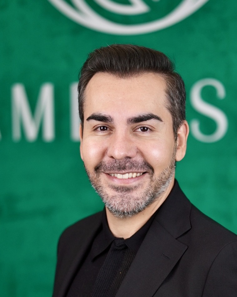 Uzm. Dr. Siyamek Saleki